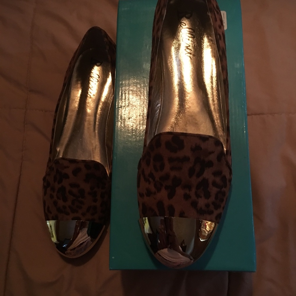 Leopard flat: shoe size women’s 13